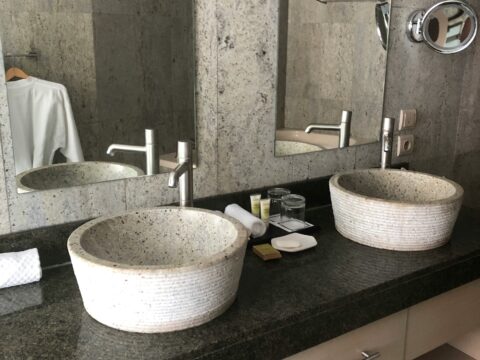 WASHROOM CLEANERS